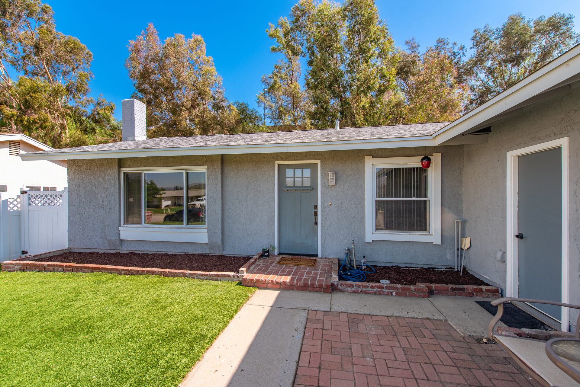 6395 Keystone Street · Welcoming Entry